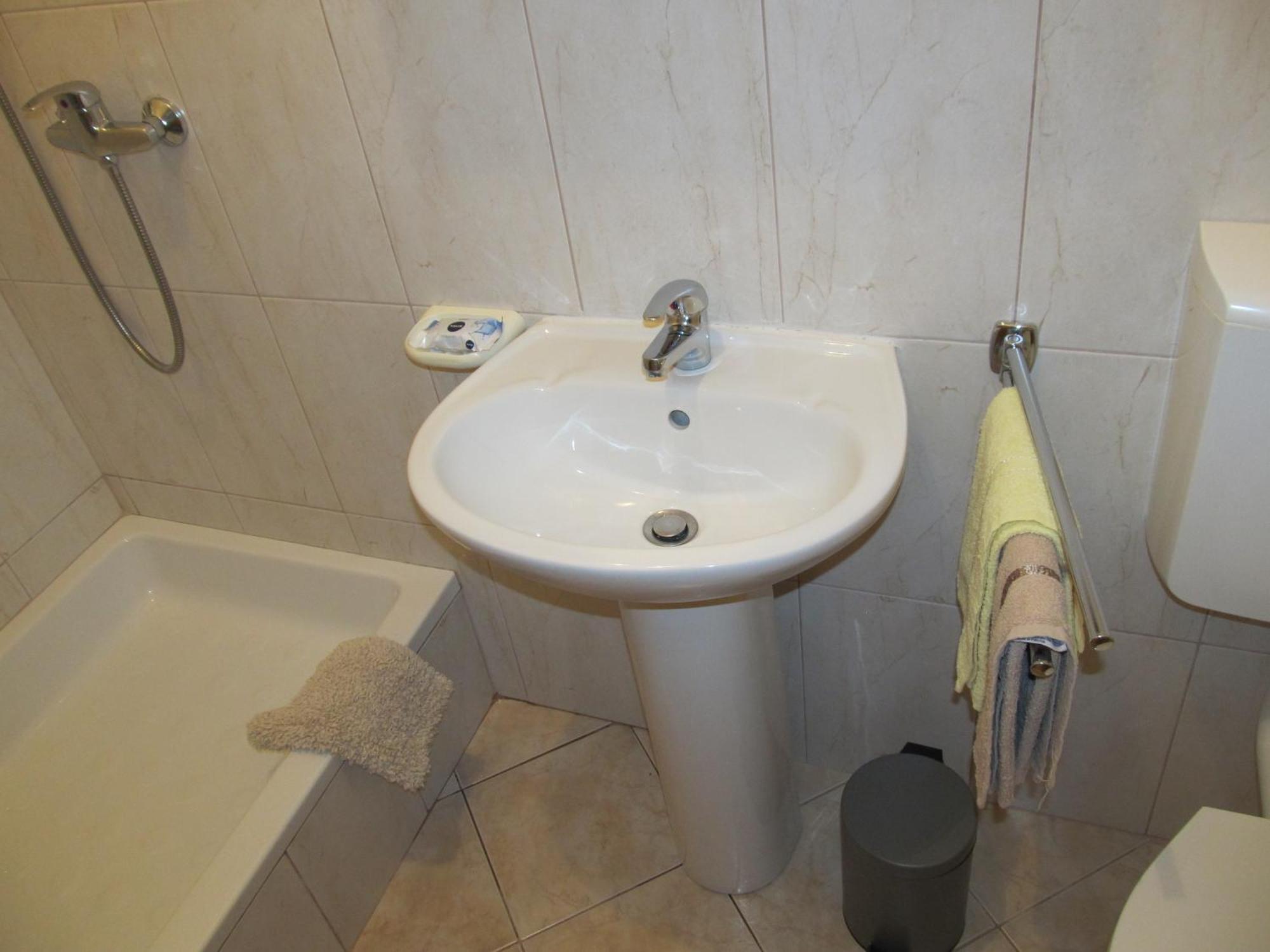 Apartments Vesna With Pool - New! Sveti Lovrec Pazenaticki Room photo